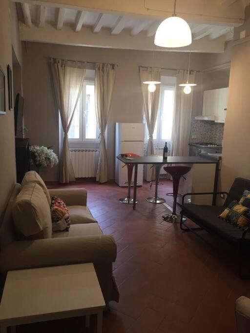 Appartamento Living In Centro Storico Firenze Esterno foto